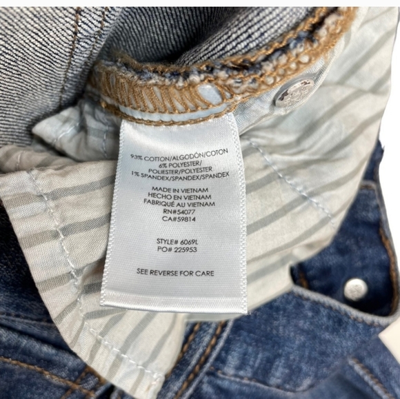 The Cabi 5th Avenue Jean has a slim fit with a gentle flare at the hemlines. - Picture 3 of 6